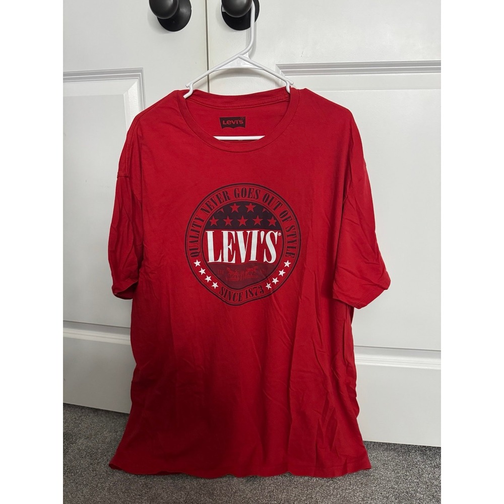 Levis Mens Red Graphic T-Shirt Short Sleeve XXL Quality Never Goes Out Of Style